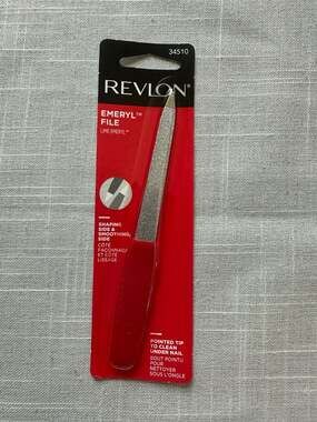 Revlon Emeryl Compact Nail File for Shaping and Smoothing Nails